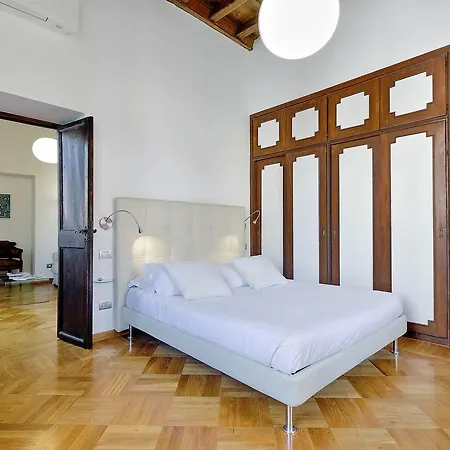 朱利亚查姆家外之家公寓 罗马