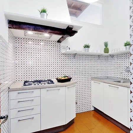 Apartment Giulia Charme - My Extra Rome